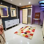Maison Small Luxury Holiday home